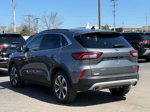 Used 2024 Ford Escape Platinum image 40
