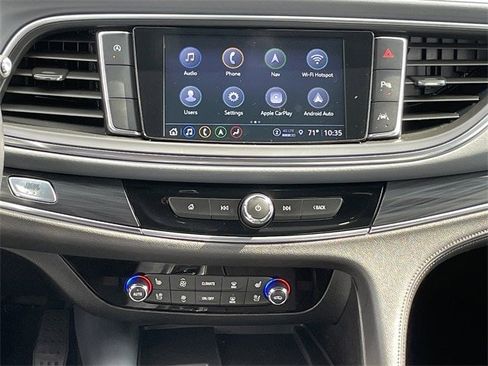 Used 2024 Buick Enclave Premium image 15