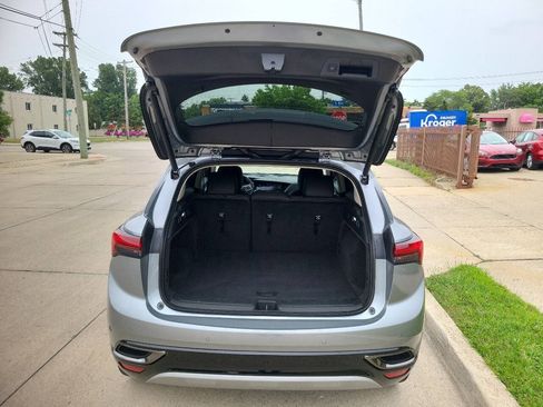 Used 2023 Buick Envision Preferred w/ Sport Touring Package AWD/4WD image 8