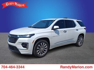 Used 2023 Chevrolet Traverse Premier FWD video 1