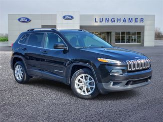 Used 2017 Jeep Cherokee Latitude image 1