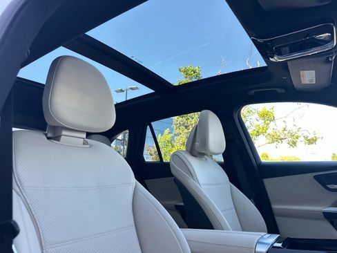 Certified 2026 Mercedes-Benz GLC 300 image 18