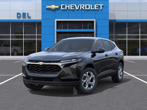 New 2026 Chevrolet Trax LS w/ LS Convenience Package FWD image 6