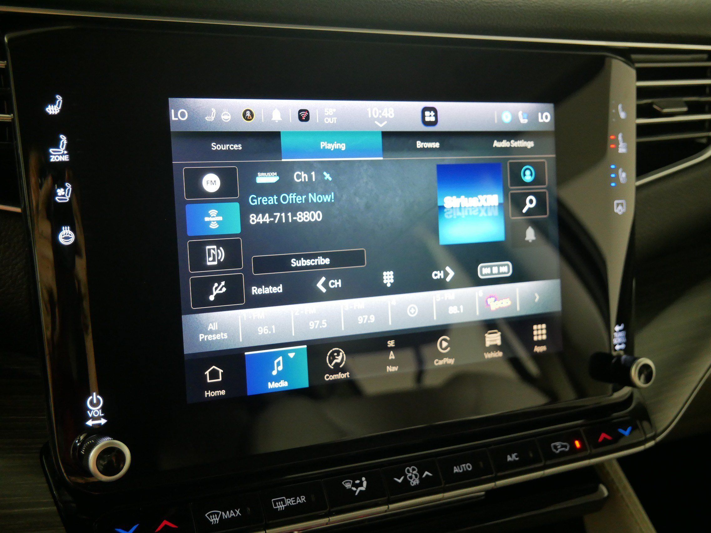 Used 2023 Jeep Wagoneer L Series II AWD/4WD image 22