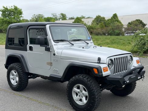 Used 2006 Jeep Wrangler X AWD/4WD image 2