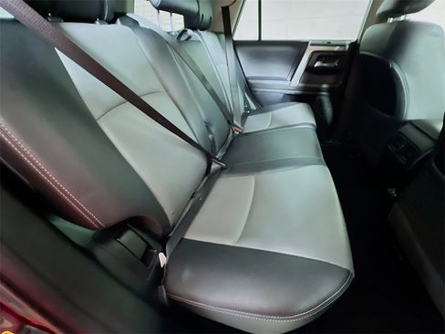 Certified 2024 Toyota 4Runner SR5 Premium image 25