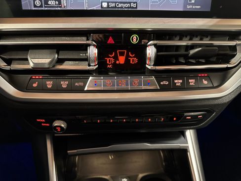 Used 2019 BMW 330i Sedan w/ M Sport Package RWD image 35