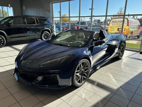 New 2026 Chevrolet Corvette Z06 w/ Chrome Exterior Badge Package image 4