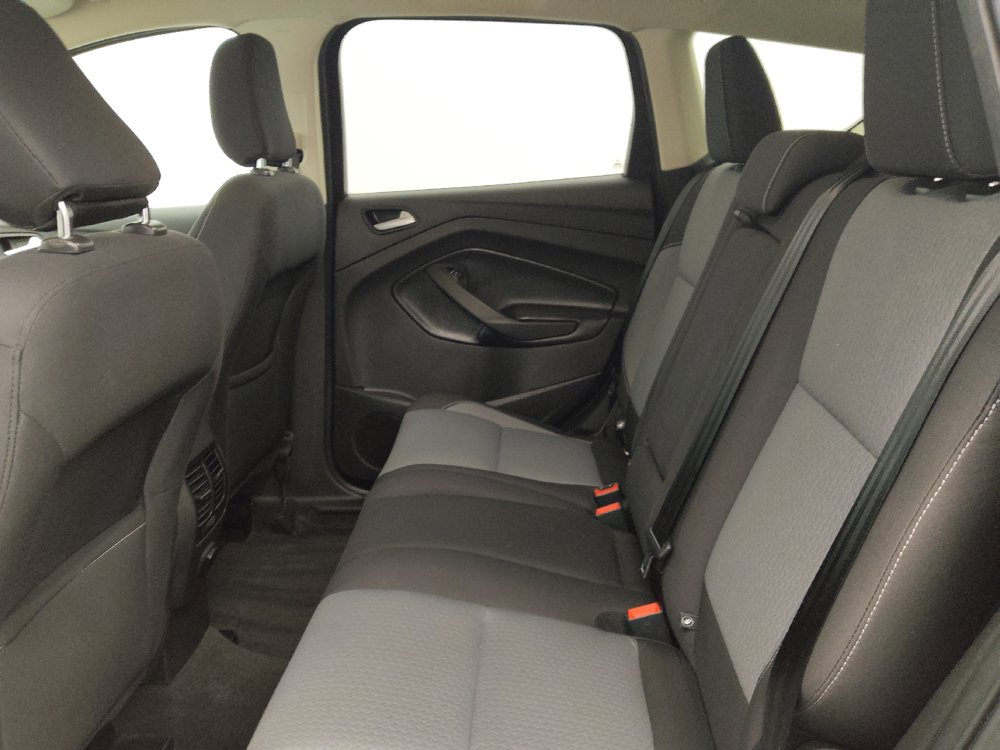 Used 2019 Ford Escape SE FWD image 18