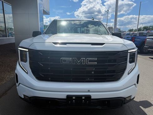 Used 2022 GMC Sierra 1500 Elevation w/ Preferred Package AWD/4WD image 5