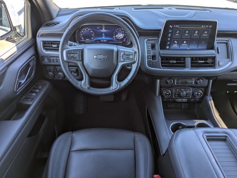 Certified 2023 Chevrolet Suburban Z71 w/ Luxury Package image 15