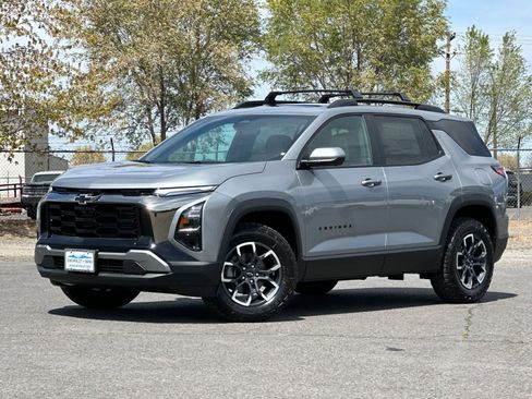 New 2026 Chevrolet Equinox ACTIV AWD/4WD image 1