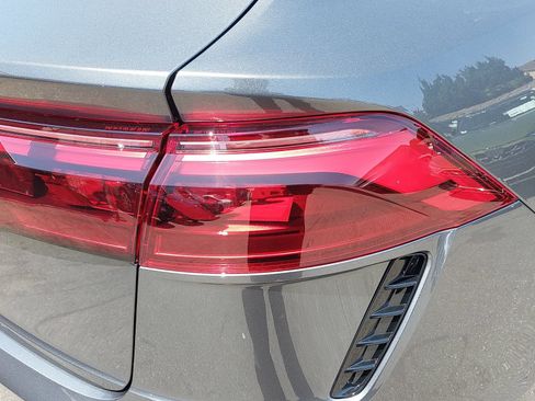 New 2027 Audi RS Q8 performance AWD/4WD image 39