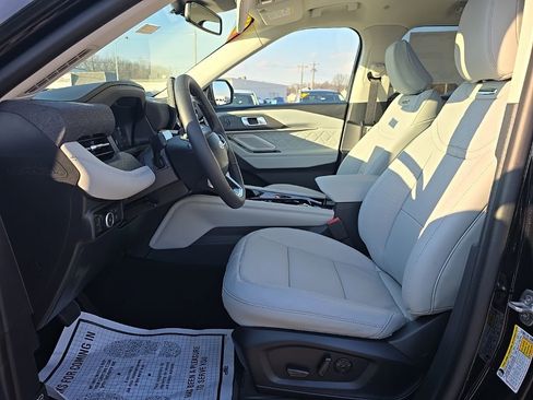 New 2026 Ford Explorer Platinum w/ LUX Leather Package image 15