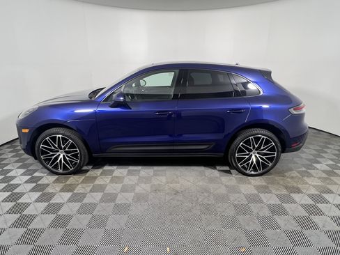 Used 2026 Porsche Macan AWD/4WD image 2