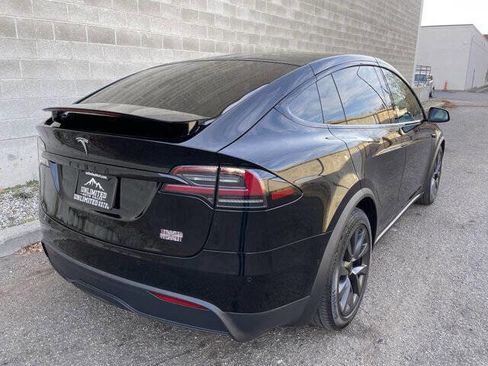 Used 2023 Tesla Model X Plaid image 8