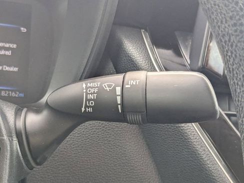 Used 2022 Toyota Corolla LE image 25