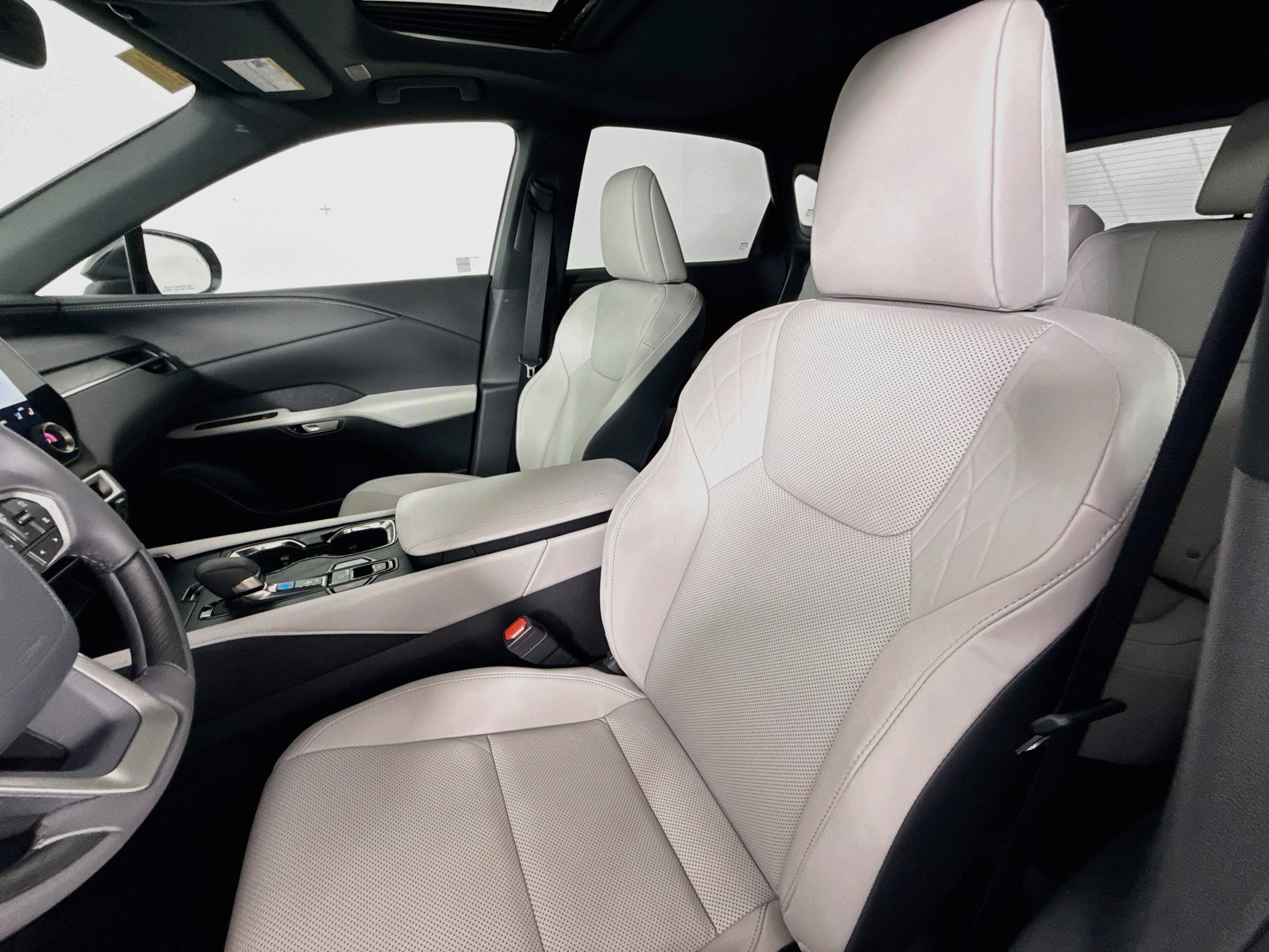 Certified 2025 Lexus RX 350 F Sport w/ Convenience Package FWD image 11