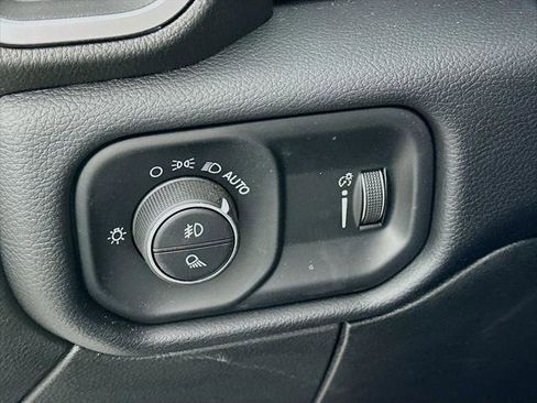 Used 2024 RAM 2500 Big Horn w/ Bed Utility Group image 18