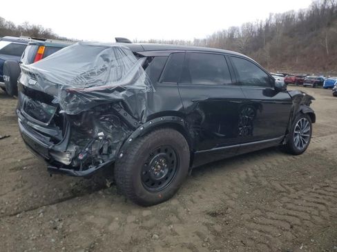 Used 2024 Cadillac Lyriq Sport image 5