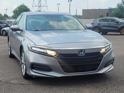 Used 2019 Honda Accord LX image 3