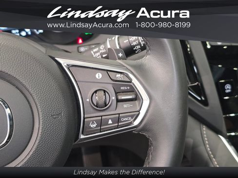 Used 2025 Acura RDX SH-AWD image 16