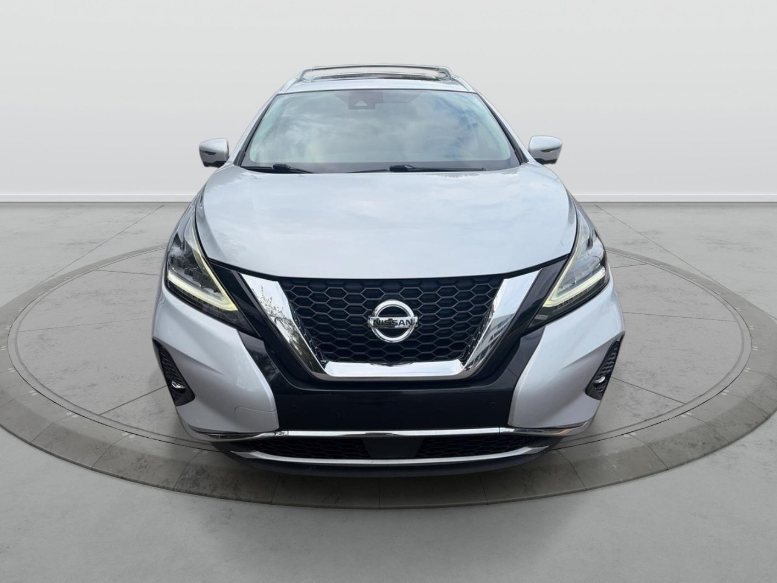 Used 2019 Nissan Murano Platinum w/ Cargo Package AWD/4WD image 2