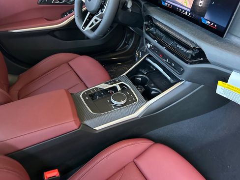 Used 2025 BMW 330i 330i w/ M Sport Package image 16