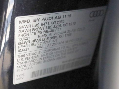 Used 2019 Audi Q8 Premium Plus w/ Premium Plus AWD/4WD image 48