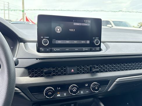 Certified 2025 Honda Accord LX image 27