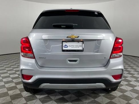 Used 2018 Chevrolet Trax LT w/ LT Convenience Package FWD image 6