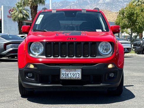 Used 2018 Jeep Renegade Altitude w/ Cold Weather Group FWD image 8