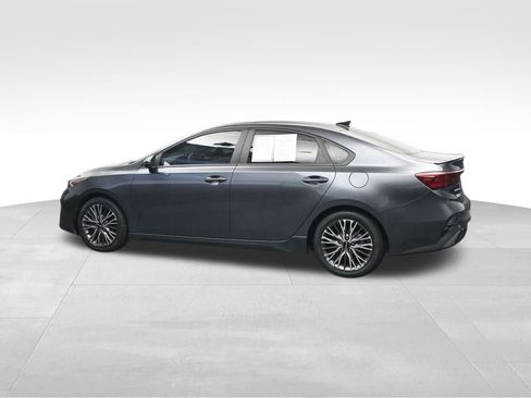 Used 2023 Kia Forte GT-Line FWD image 3
