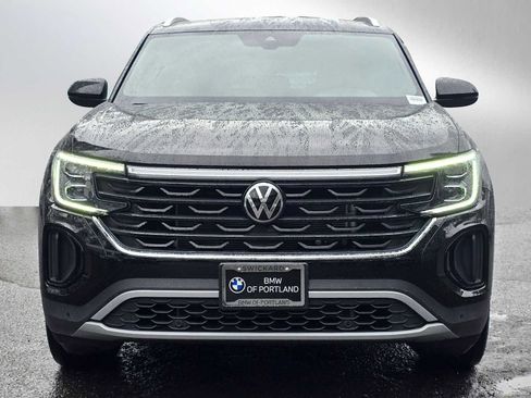 Used 2025 Volkswagen Atlas Cross Sport SE image 8