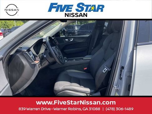 Used 2024 Volvo XC60 B5 Plus w/ Protection Package Premier AWD/4WD image 14