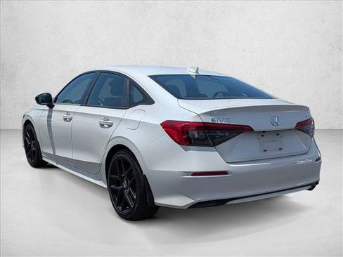 Used 2023 Honda Civic Sport image 8