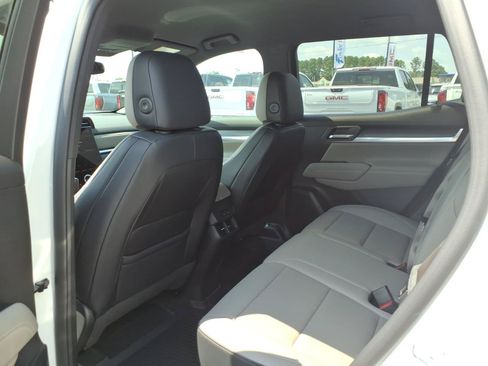 New 2027 GMC Terrain Elevation w/ Elevation Premium Package FWD image 23