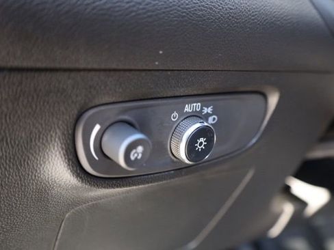 Used 2024 Buick Encore GX Sport Touring image 15