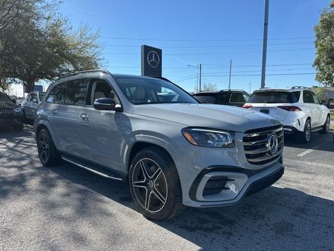 New 2026 Mercedes-Benz GLS 450 4MATIC image 9