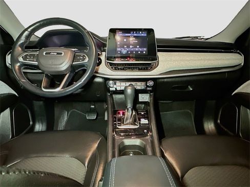 Certified 2022 Jeep Compass Latitude w/ Convenience Group image 9