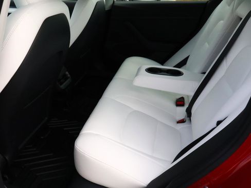 Used 2022 Tesla Model 3 Standard Range image 20