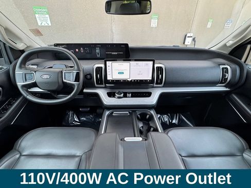 Used 2025 Ford Expedition Active AWD/4WD image 8