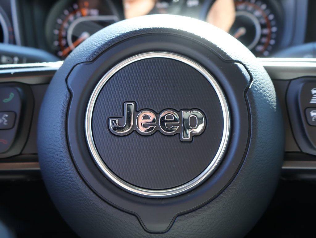 Used 2026 Jeep Gladiator Rubicon AWD/4WD image 25