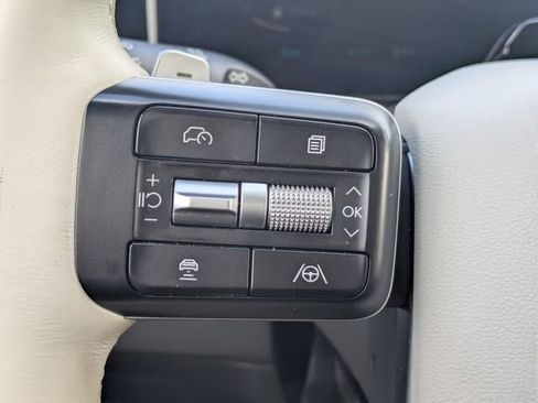 Used 2025 Hyundai Santa Fe Limited image 30