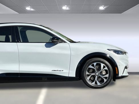 Used 2021 Ford Mustang Mach-E Premium image 32