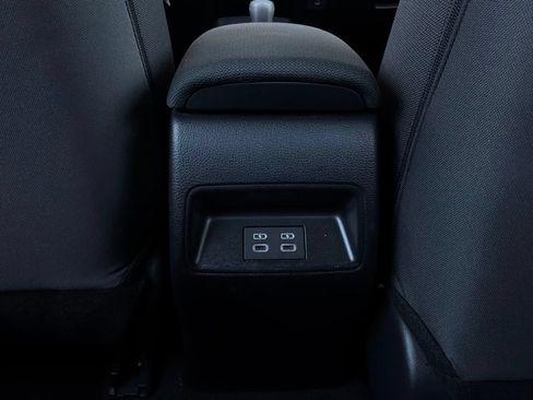 Used 2025 Toyota Corolla LE FWD image 12