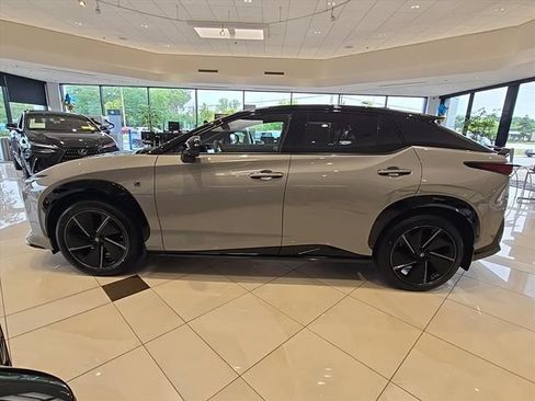 New 2026 Lexus RZ 450e AWD image 4