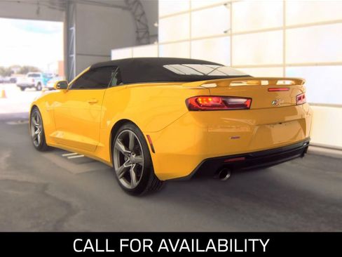 Used 2018 Chevrolet Camaro SS RWD image 2