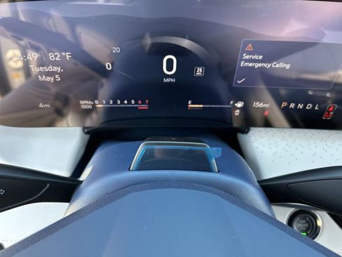 New 2026 Buick Enclave Avenir w/ Super Cruise Package FWD image 11