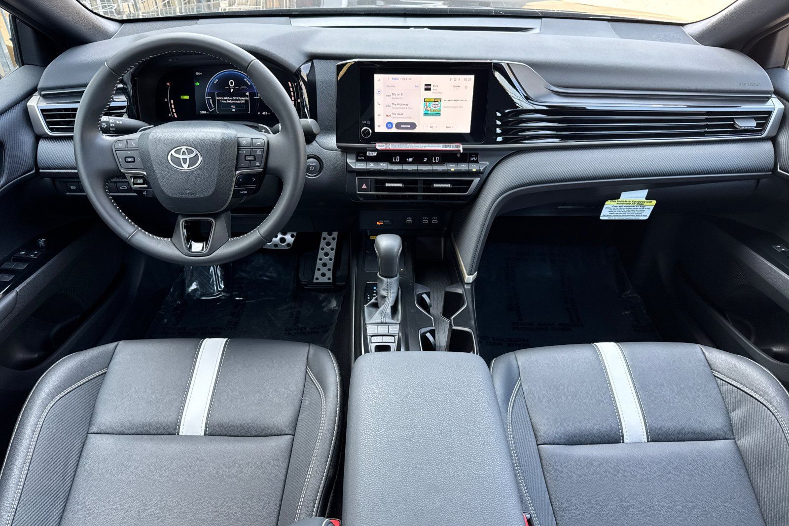 Used 2026 Toyota Camry SE w/ Convenience Package FWD image 18